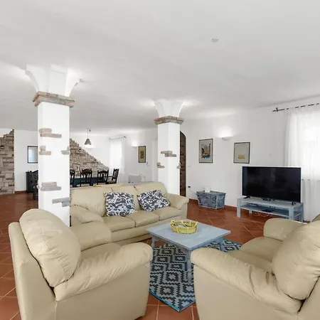 Beauty Villa